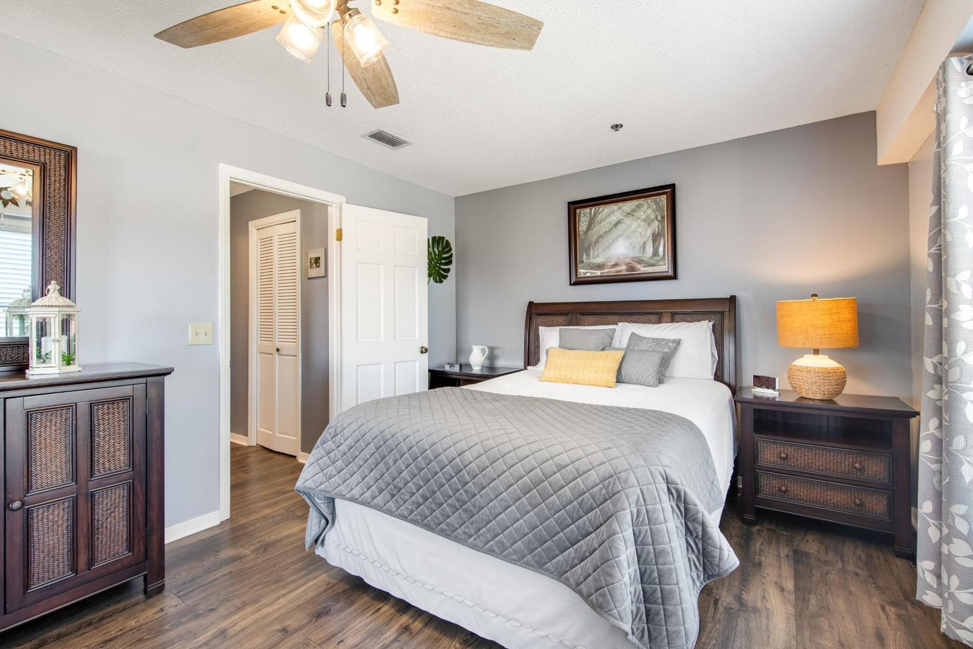The Inn At St Thomas Square Panama City Beach Room photo